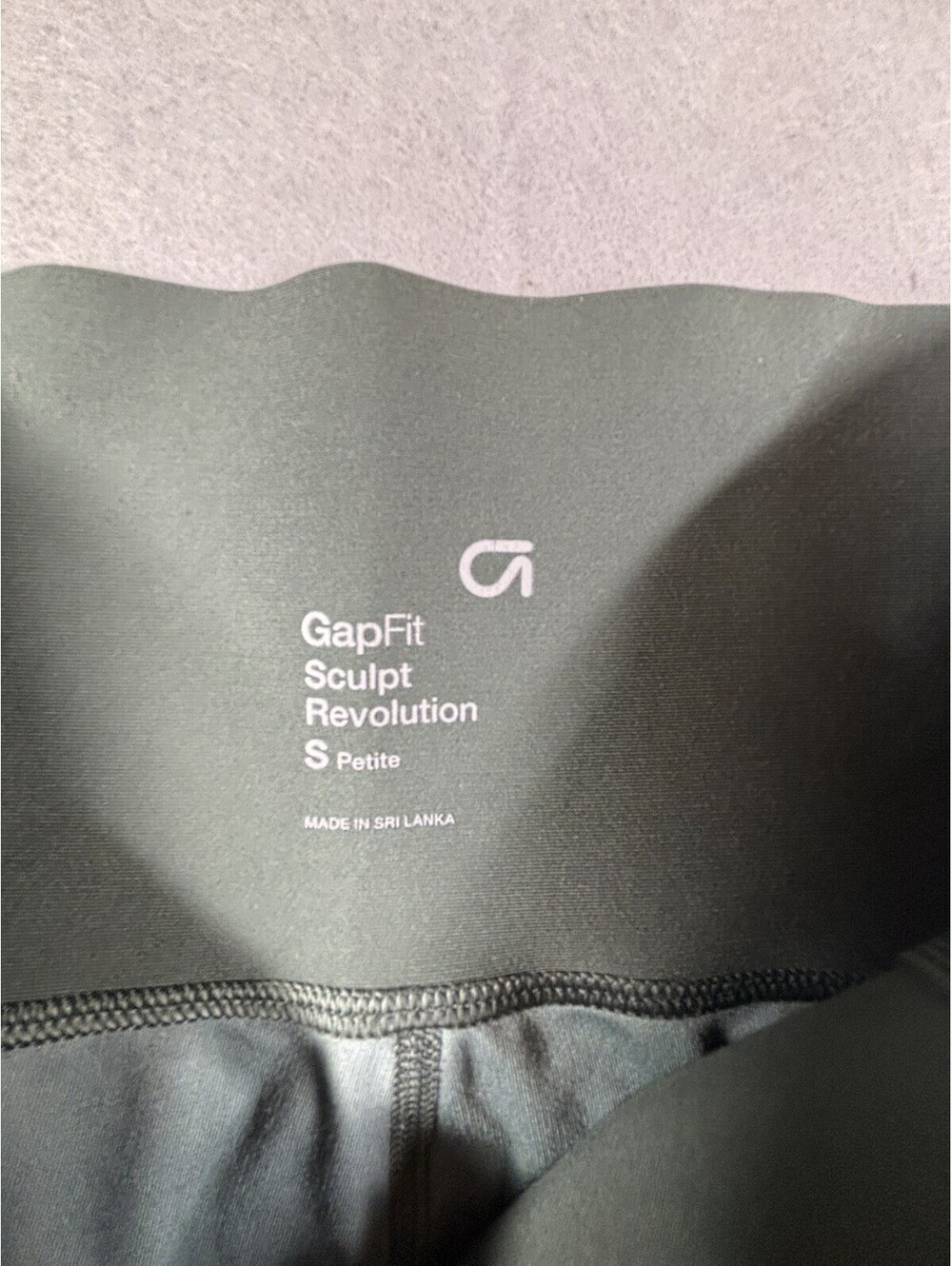 GAPFIT Sculpt Revolution Women Size Small Regular Legging Camouflage - Picture 2 of 7